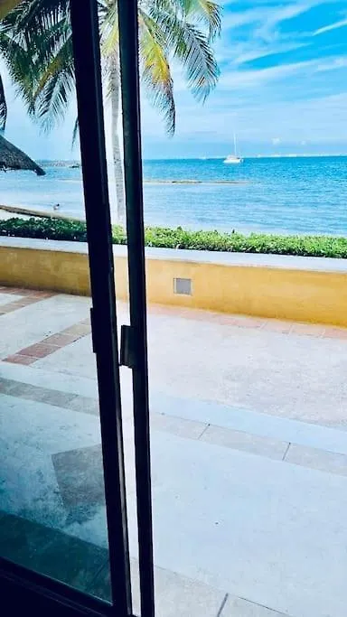 Punta Me Apartment Beach Front In The Hotel & Waterpark Cancun